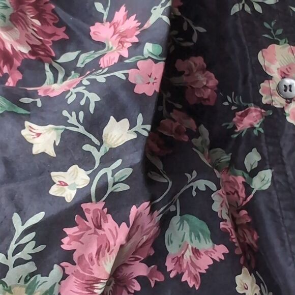 Willow Ridge 💯 silk Oversized Floral Wild Rose Flowy Button Down Shirt Size S - Picture 6 of 9